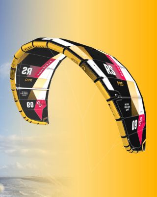 Seznamte se s novým RS Pro kitem s Aluula materiálem - další evoluce ve freeride je na světě. #E8Technology...