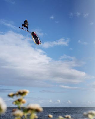Nový kite RS Pro obsahuje Aluula a špičkové materiály, které zvyšují výkon a zábavu. RS Pro nabízí větší přesnost a...